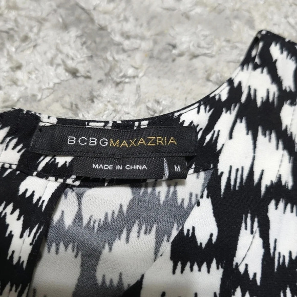 ✨4/$20. BCBGMAXAZRIA Abstract Black White Leopard Mini Sleeveless Shift Dress, M - Picture 7 of 12